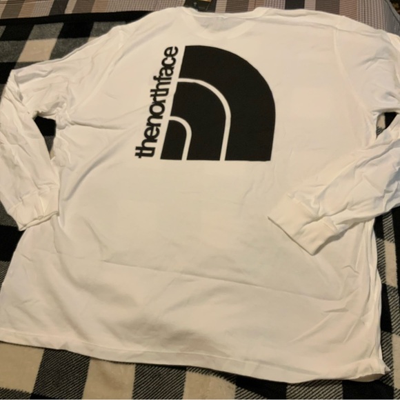 NWT THE NORTH FACE men’s long sleeve shirt.  Size XXL. - Picture 2 of 2
